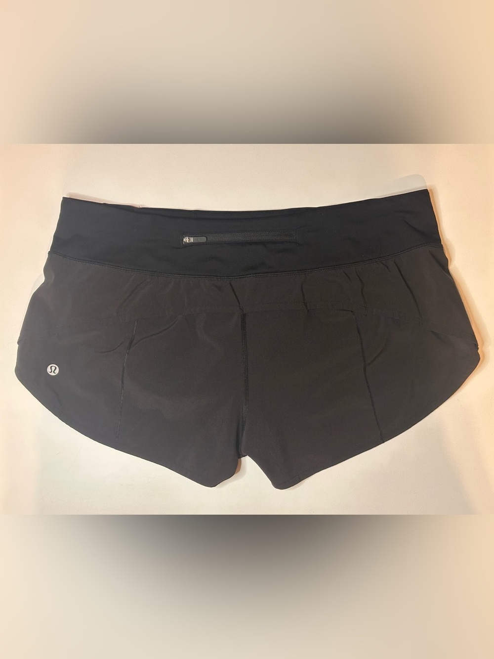 Lululemon Speed Up Low-Rise Lined Shorts Black Size 10
